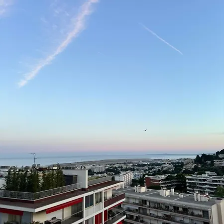 2 Pieces Vue A Fabron Les Constellations Piscine 10mn Promenade Des Nice